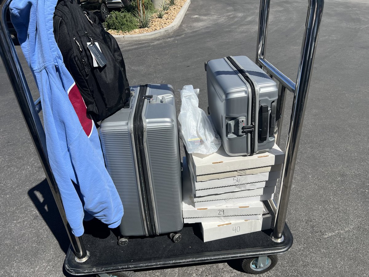 ThatSeventiesCardShow tweet media