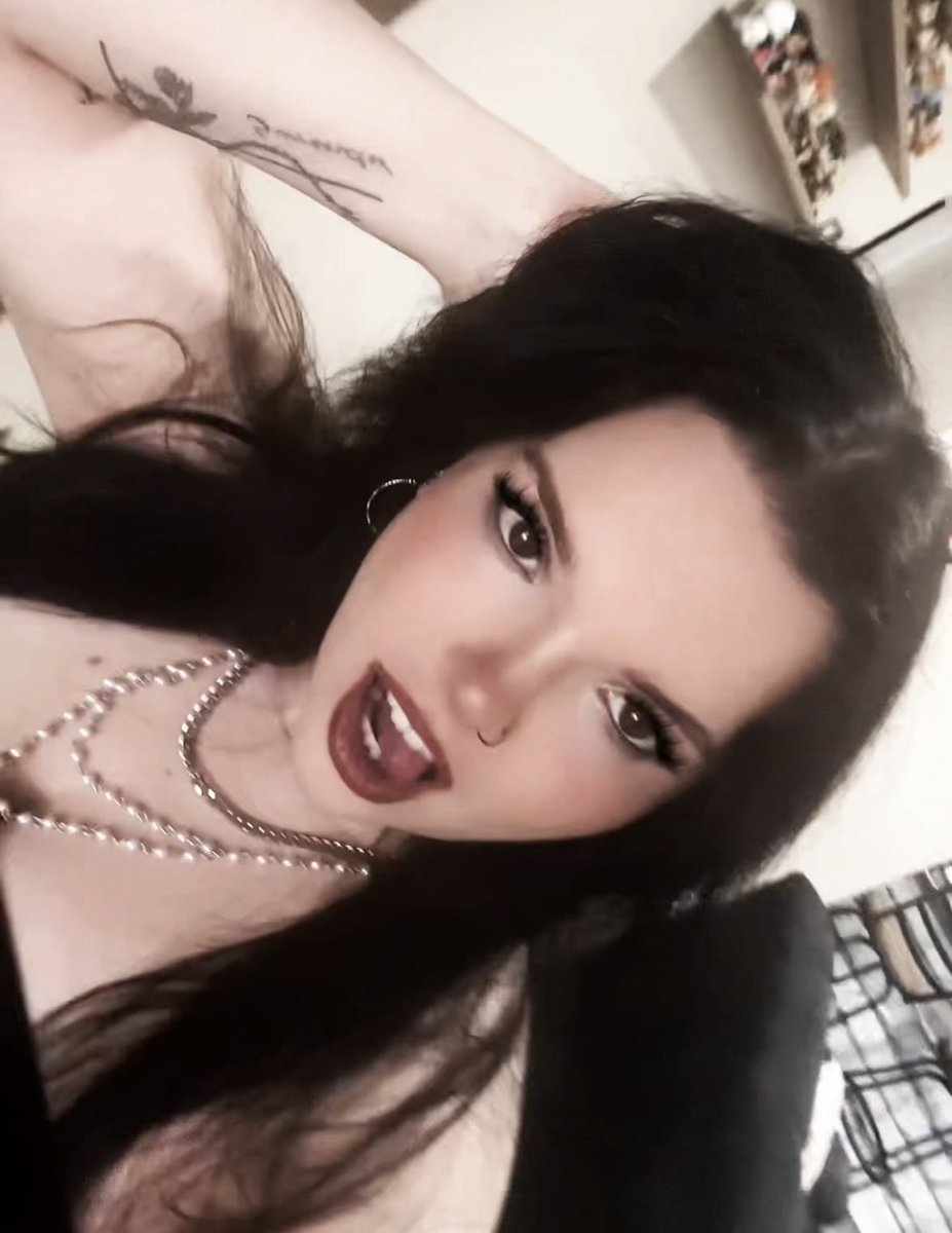 ๐ธ๐๐๐๐๐๐ โ โ โ tweet media