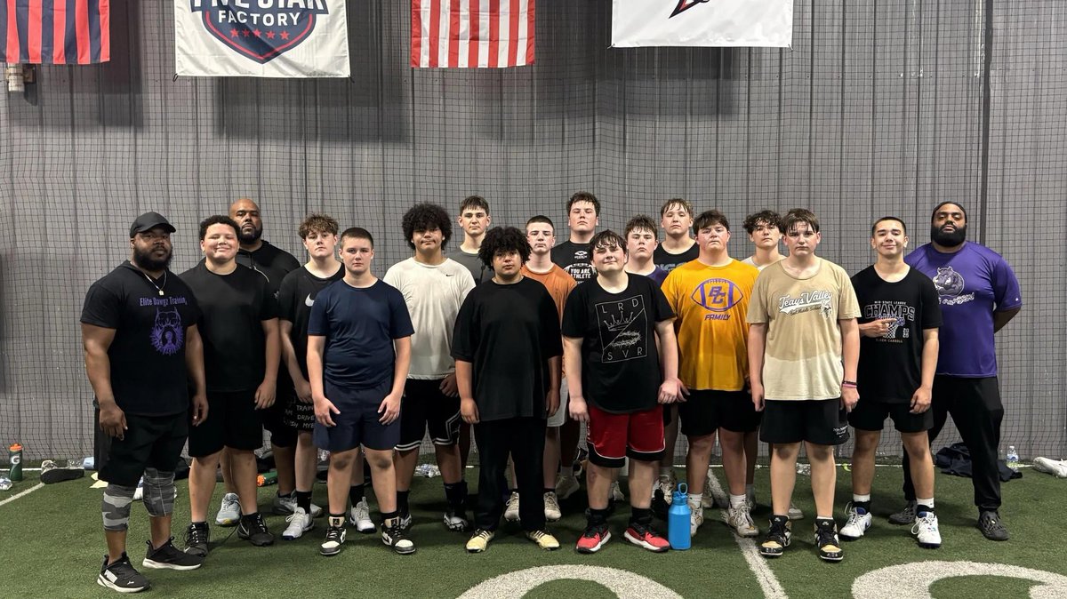 OL_HawgAcademy's tweet photo. Great session today at our Satellite pop up training today in Lancaster! Kids got good work! We cant wait to come back!

@OhioHall740 @EliteDawgz_ https://t.co/JwQSbKMiJL