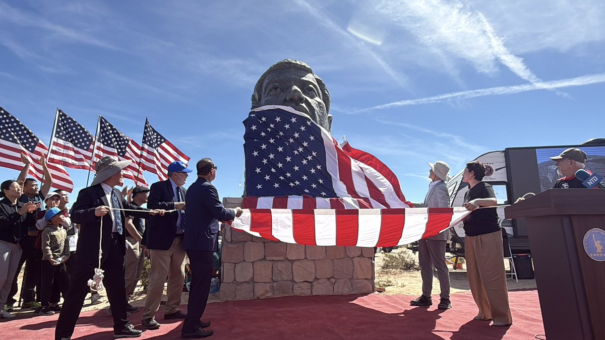 海牙時間 tweet media