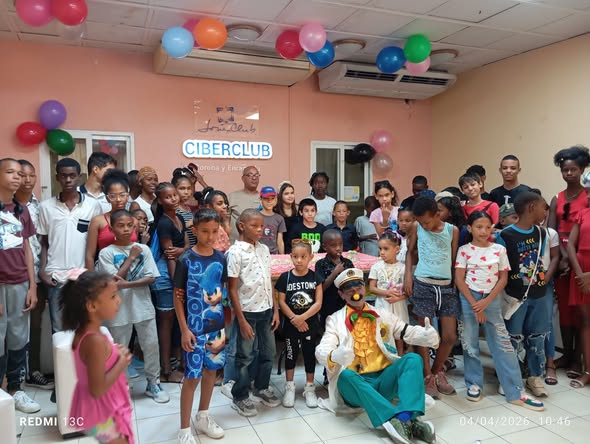 ComunicaJc's tweet photo. @JovenClub2 celebra el #65OPJM y el #64UJC. Estos aniversarios nos recuerdan que la juventud es motor de esperanza, energía y continuidad histórica. Cada pionero y cada joven comunista son protagonistas de la obra colectiva que construimos día a día. Sigamos inspirando y guiando https://t.co/K5kHAevdtI