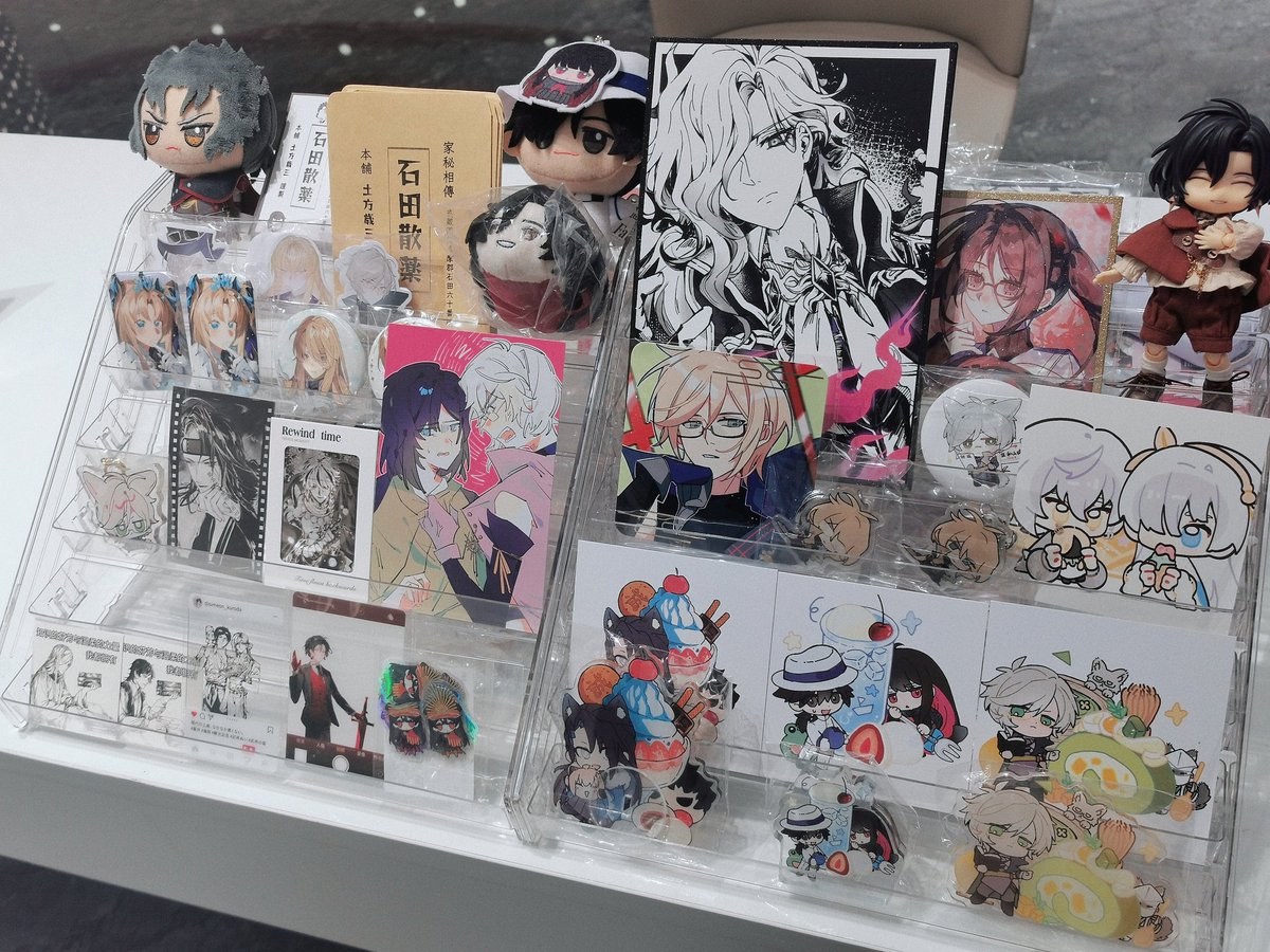 kirschhe's tweet photo. po一张型月only的布展��🥰 https://t.co/T5elz0ffwA
