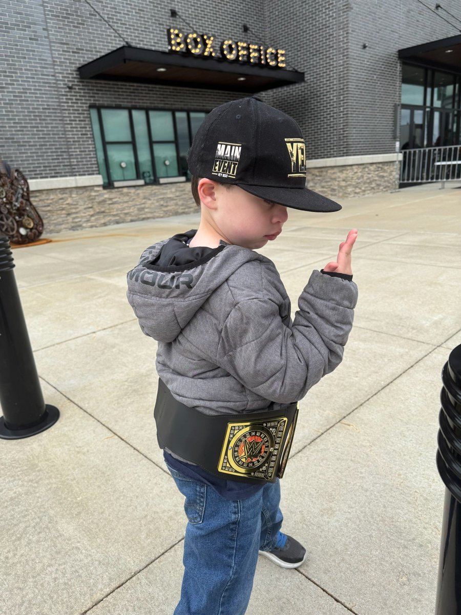 dennislarimer's tweet photo. @starkmanjones in STL to see THEE box office attraction and the next NXT champion!!! https://t.co/4YlNbnbD1c