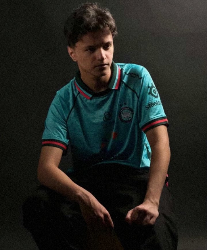 flvxciiu's tweet photo. تبي هجوم؟موجود
تبي دفاع؟موجود
تبي يجيبلك الاوبن؟ابشر به
لقب قوت المينا مو من عبث https://t.co/sFrDuYX17G