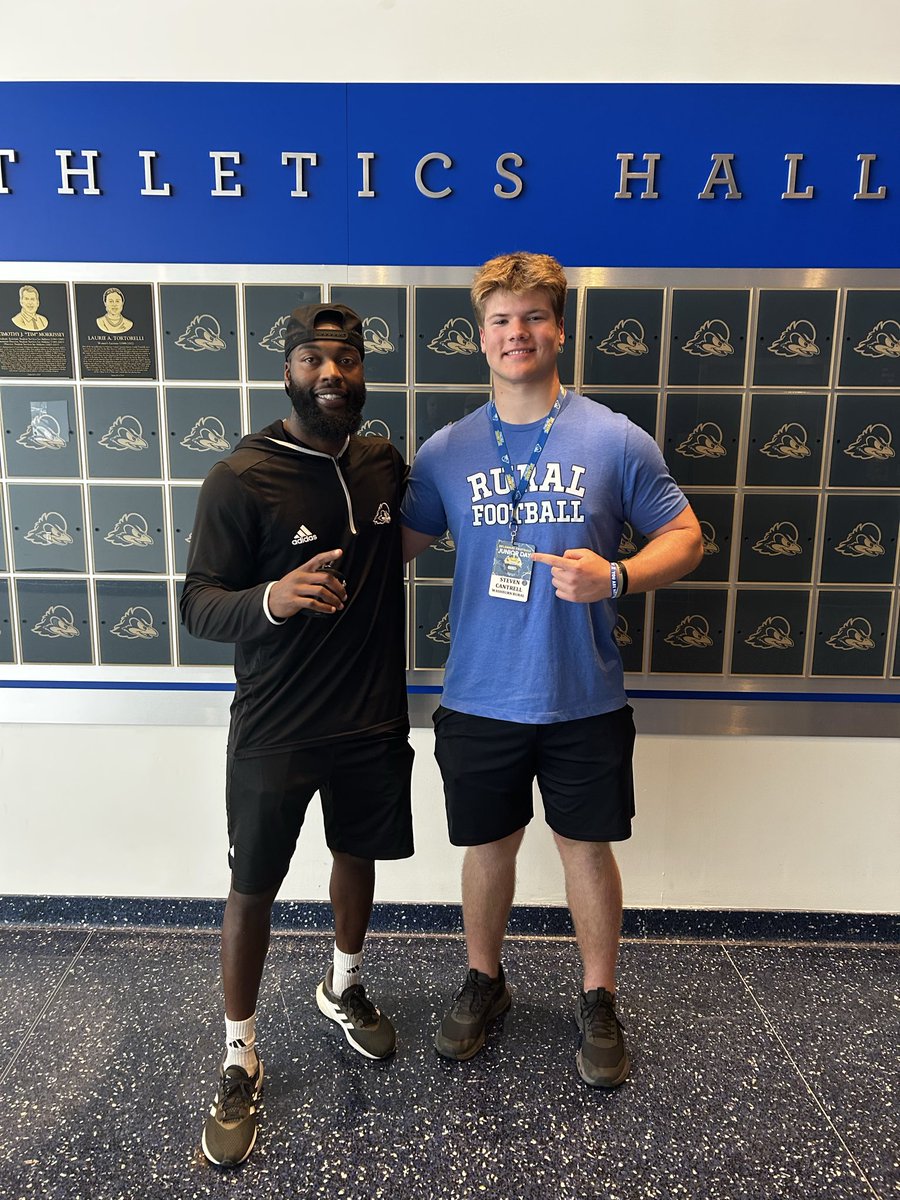 scooter_steve99's tweet photo. Had a great visit to @Delaware_FB Junior day!
Glad to finally meet @CoachHawk_k9, @carsonturner33, and @ryancarty10.
#HENERGY #TrenchMob https://t.co/JL7J9NbOT2
