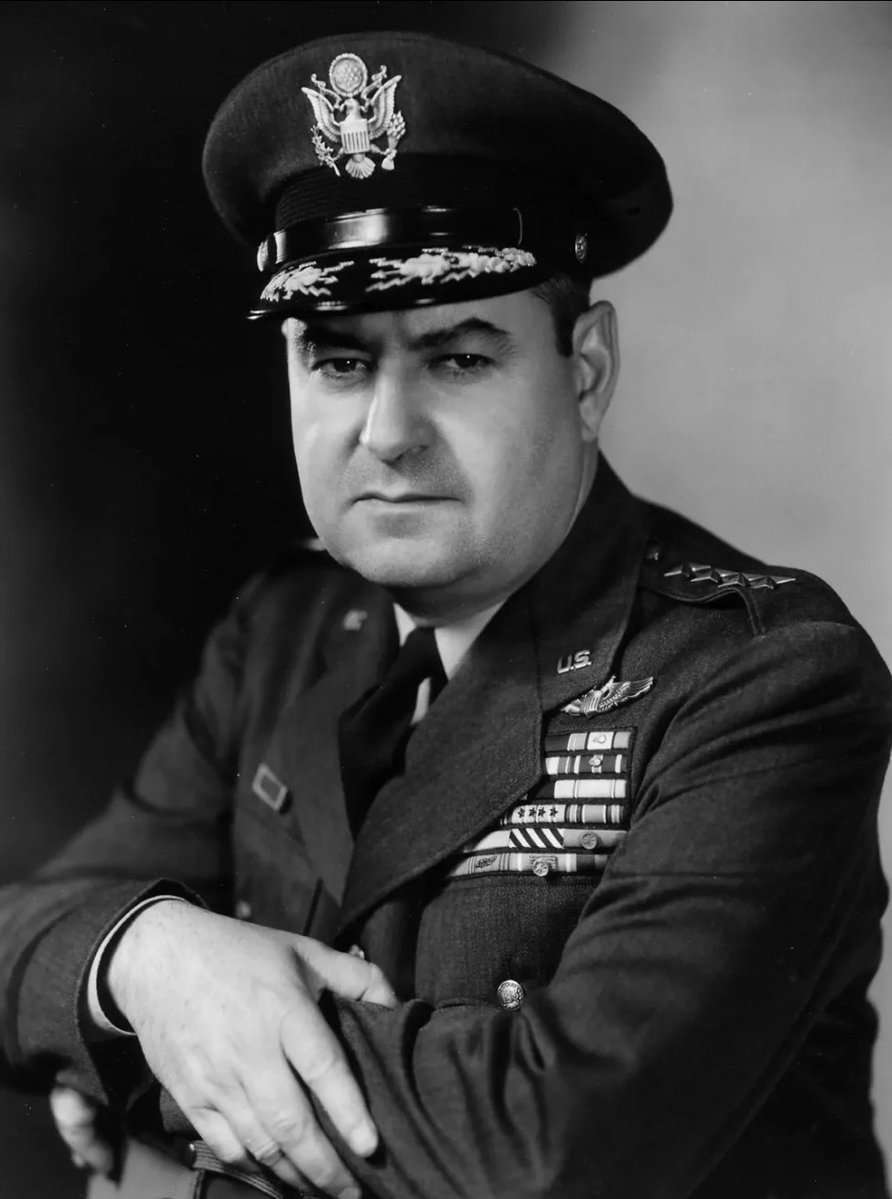 Nina Farnia tweet media