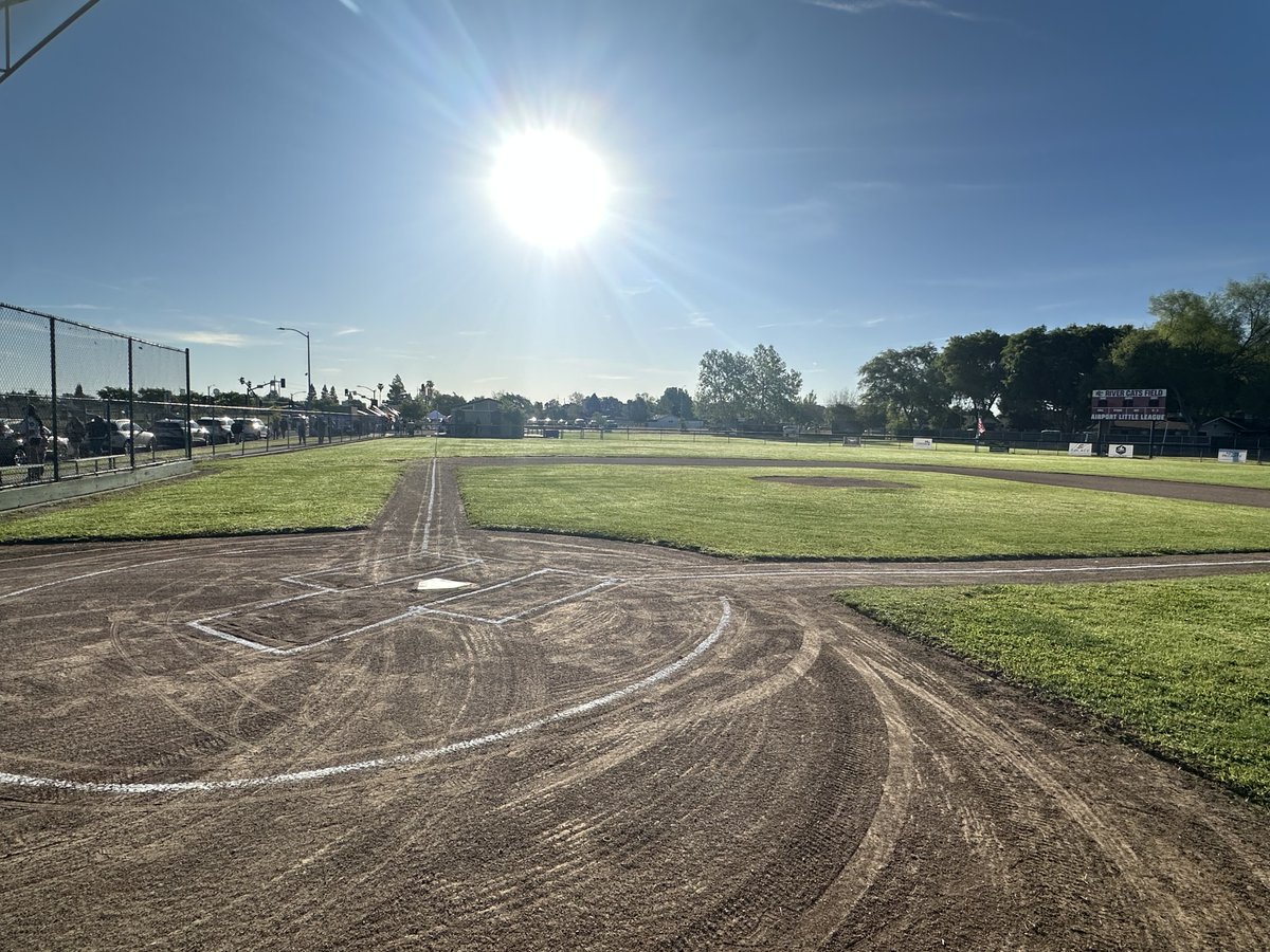 SenatorAshby's tweet image. Congratulations to the volunteers, players, coaches, and parents of the Airport Little League on the successful start of your 68th season!

The Spring weather was perfect for opening day festivities, including the awesome parade and community resource fair.

#TeamAshby wishes
