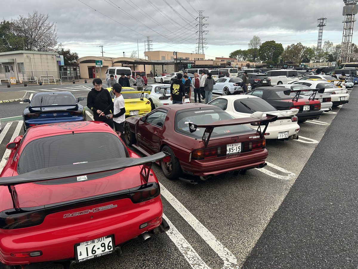 チーヤマ tweet media