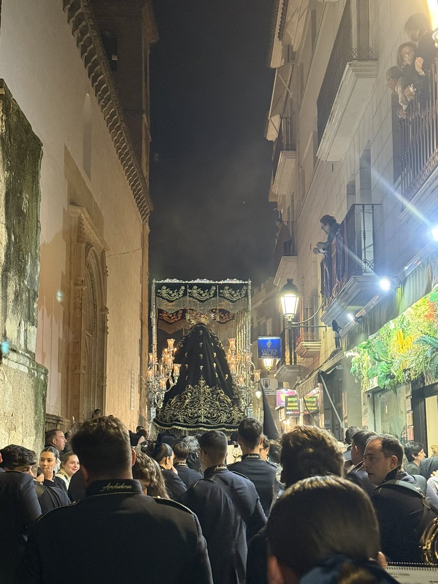BMMJoseGalan's tweet photo. 🔵 Lucena vive la Soledad de María

🎶 Encarnación Coronada
🎶 La Misión de la Esperanza
🎶 Pasa la Soledad

#SuenaMJG #BMMJG #Lucena https://t.co/iefq6PbHgH