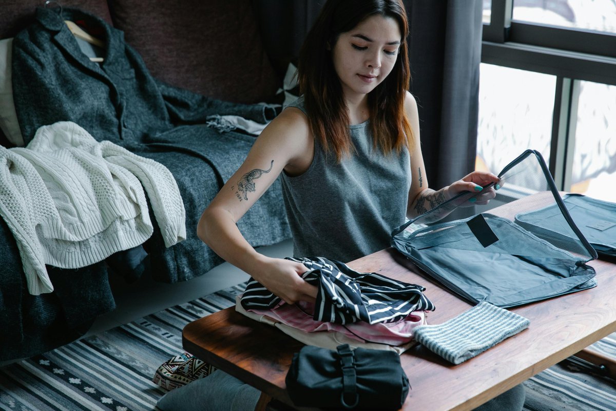 ess_onthego's tweet image. Packing and organization for travel make every trip easier and stress-free! 🧳✨ Keep your essentials sorted, save space, and find everything quickly on the go. Smart packing starts here. 🌍
#PackingSmart #TravelOrganization #TravelEssentials #OnTheGo
essentialsonthego.com/.../packing-or…