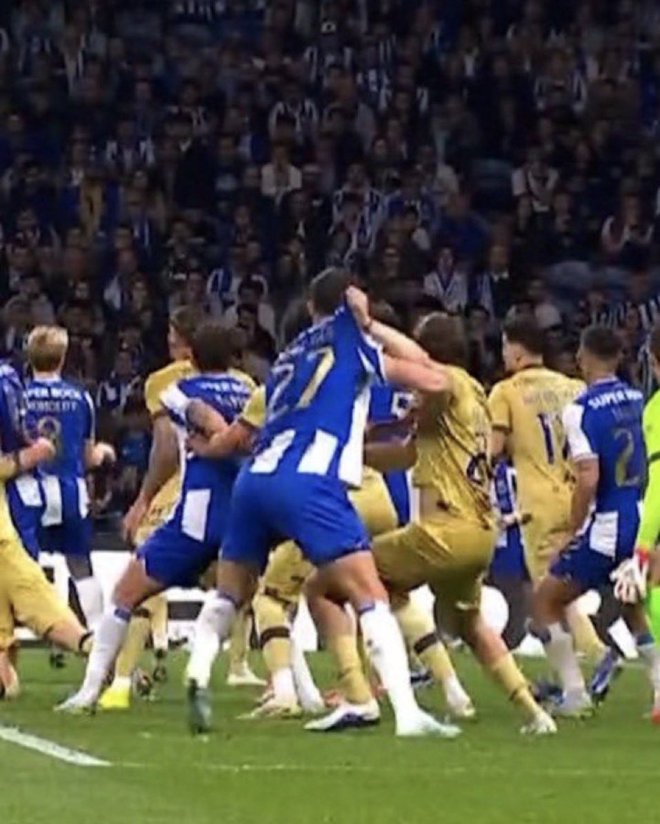 Mister FCP tweet media