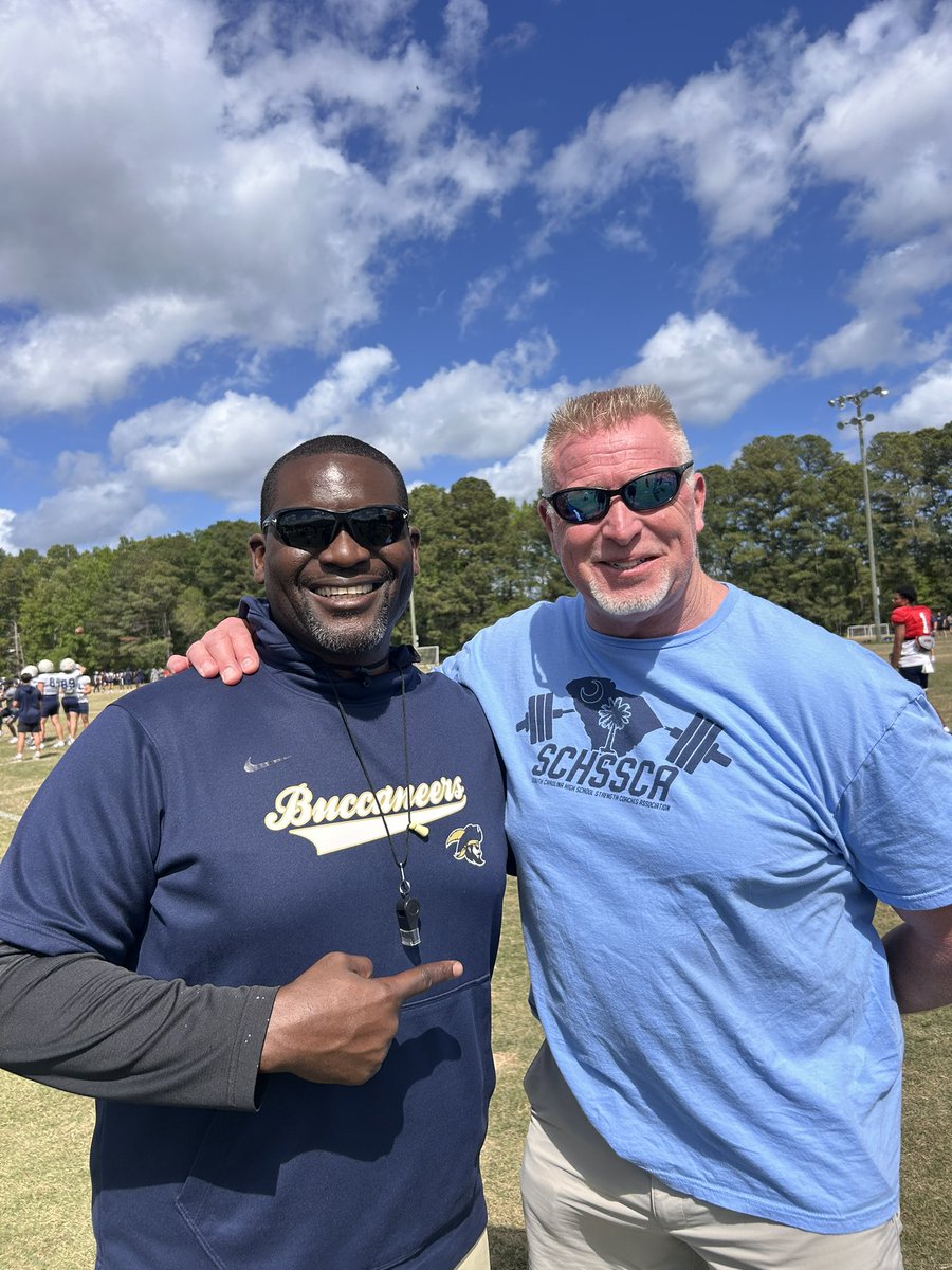 Mike Armstrong tweet media