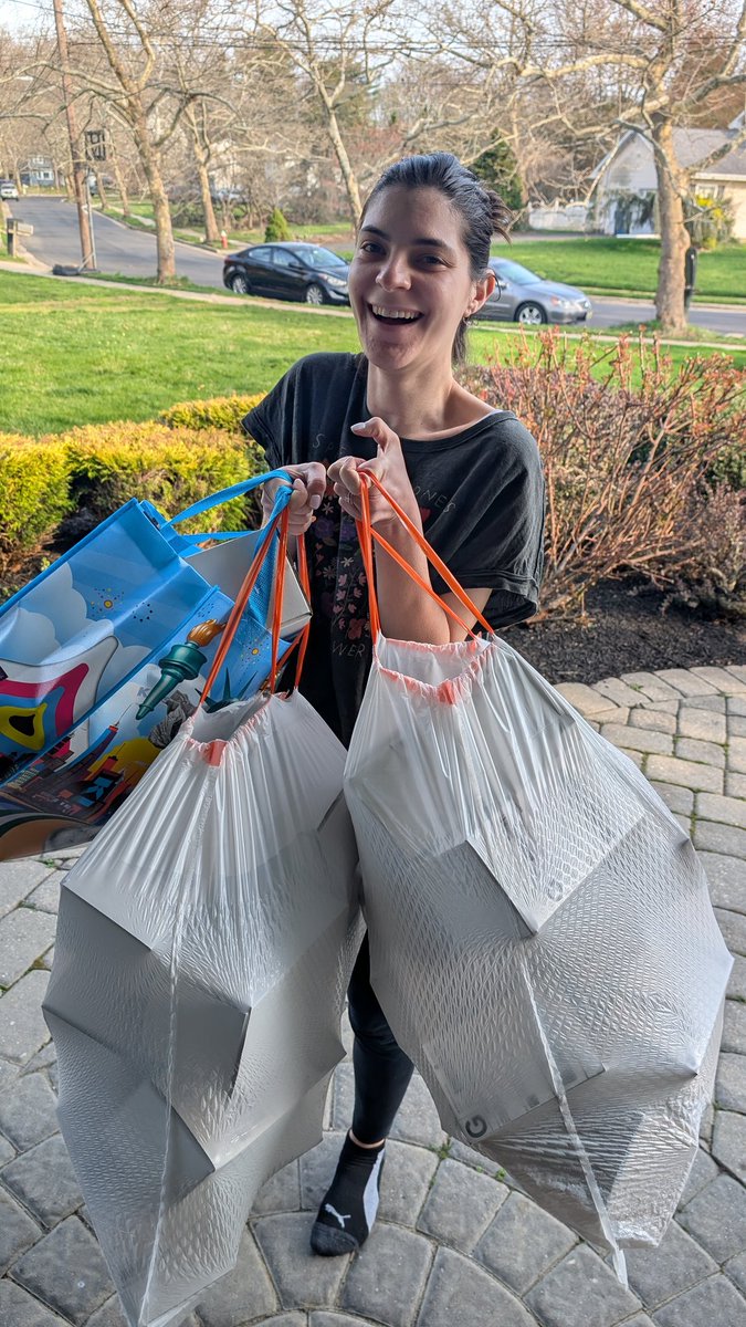 DresselDesigns tweet media