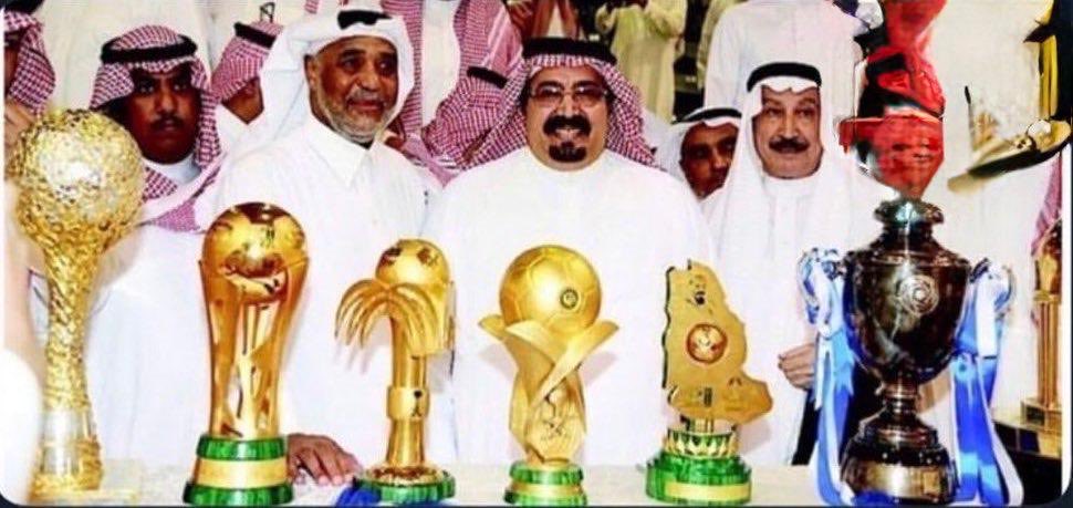 tobawayy's tweet photo. @FmM1145835 @AJELNEWS24 شوف من رئيس النادي وقتها رحمة الله عليه 
عقل وثقل وحكمة وتوجيهات وحسن تدبير

استطاع ادارة نجوم بلا صدامات
واستطاع ادارة فريق بلا مدربين
وحاز سداسية القرن بلا دعم ملياري

وشف من يرأس النادي اليوم وكيف يدربيه🕳️
ابو بيانات وبودكاستات ومرجع الخيبات
ومن يعاونه.. المفرج وكريري 🤦🏻‍♂️🤦🏻‍♂️ https://t.co/ChbD8TUNWo