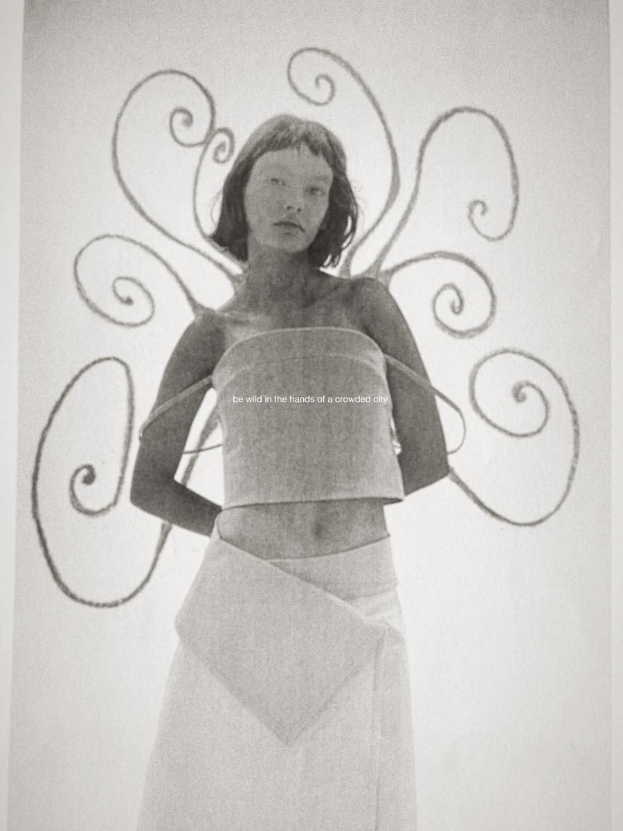 𝑪𝒉𝒍𝒐𝒆 𝑪𝒉𝒆𝒓𝒓𝒚 tweet media