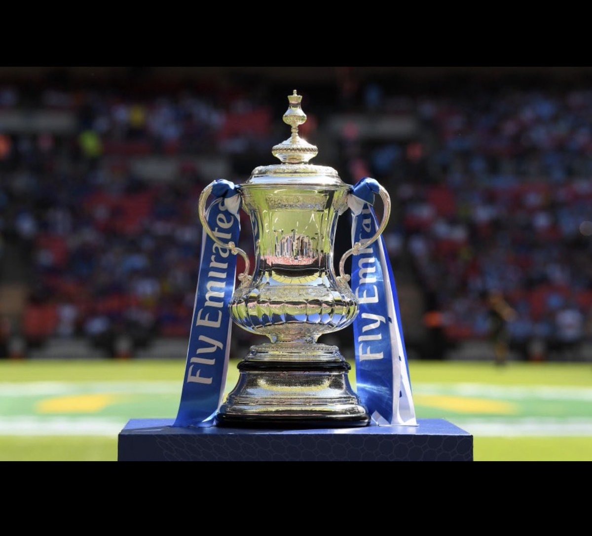 West ๐ยฉ๏ธ tweet media