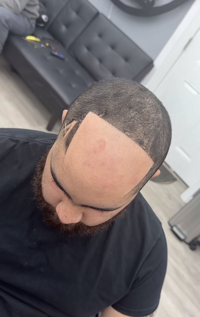 angel🐣 tweet media