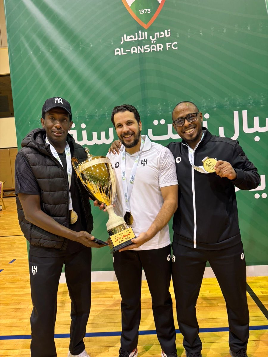 سلة ( الزعيم ) سلة البطولات الاستثنائية 🏀💙 tweet media