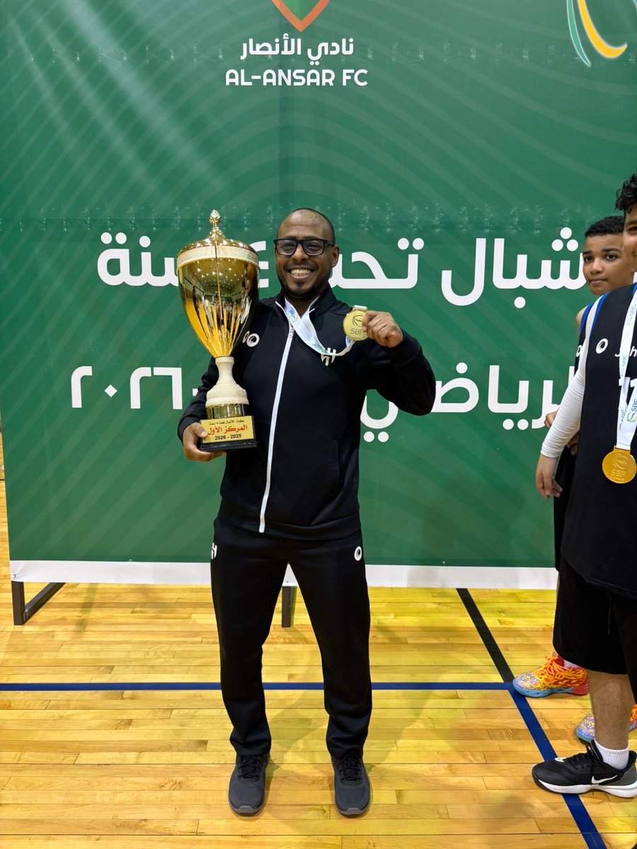 سلة ( الزعيم ) سلة البطولات الاستثنائية 🏀💙 tweet media