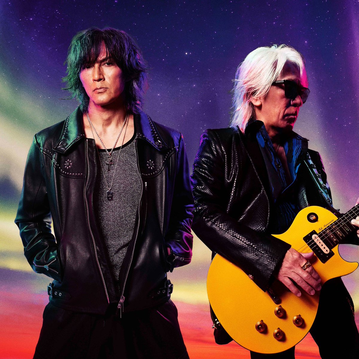 6riHvqR8K6hxnYq's tweet image. ねがい

94年のハード路線を経てB'zとして再スタートのシングル。
イントロ部分のジャズテイスト有りながらサビで一気に突き抜ける心地よさ。
ただラストの赤から黄色白から黒へってどういう意味なんだろう？

#B'z