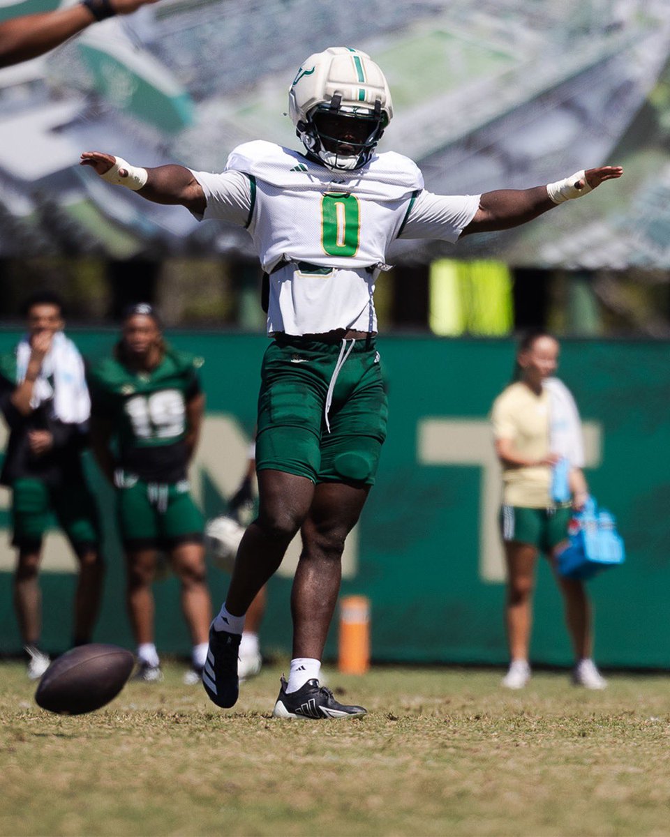 USF Football tweet media