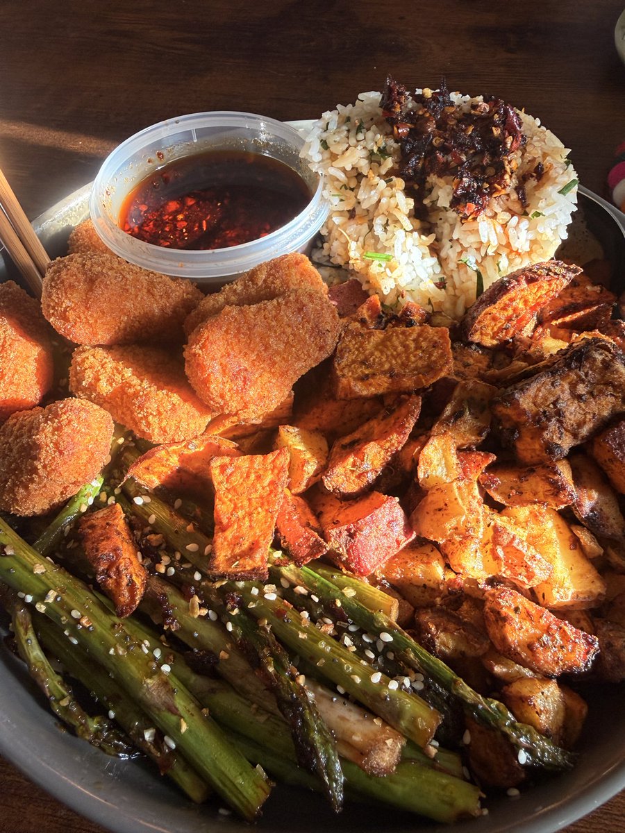 Julia Galo tweet media