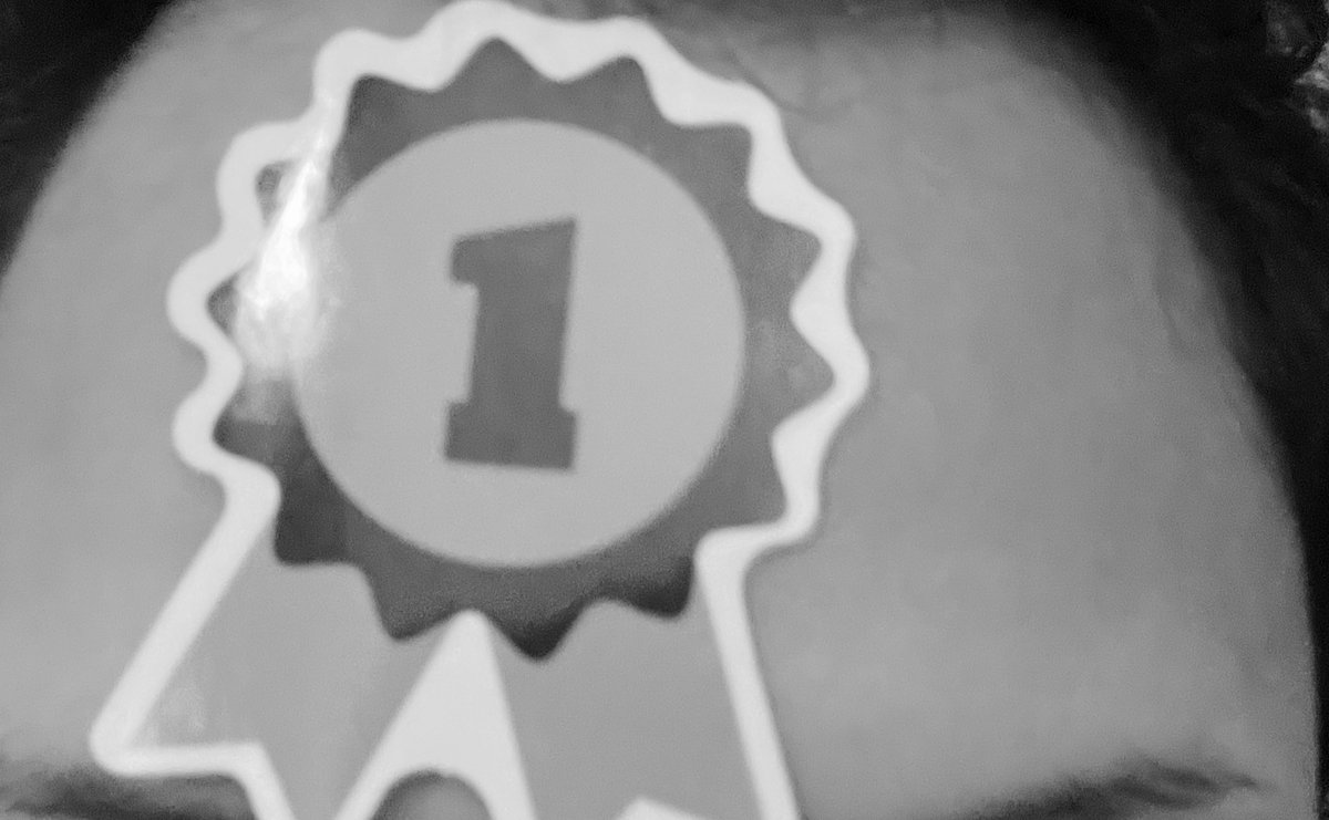 Mo(gg)er tweet media