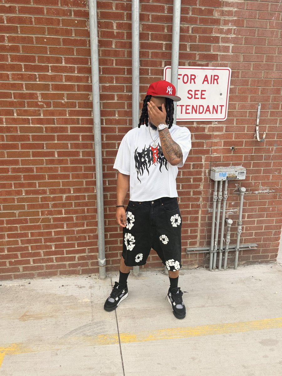 TreyCa$hWitDaBag tweet media