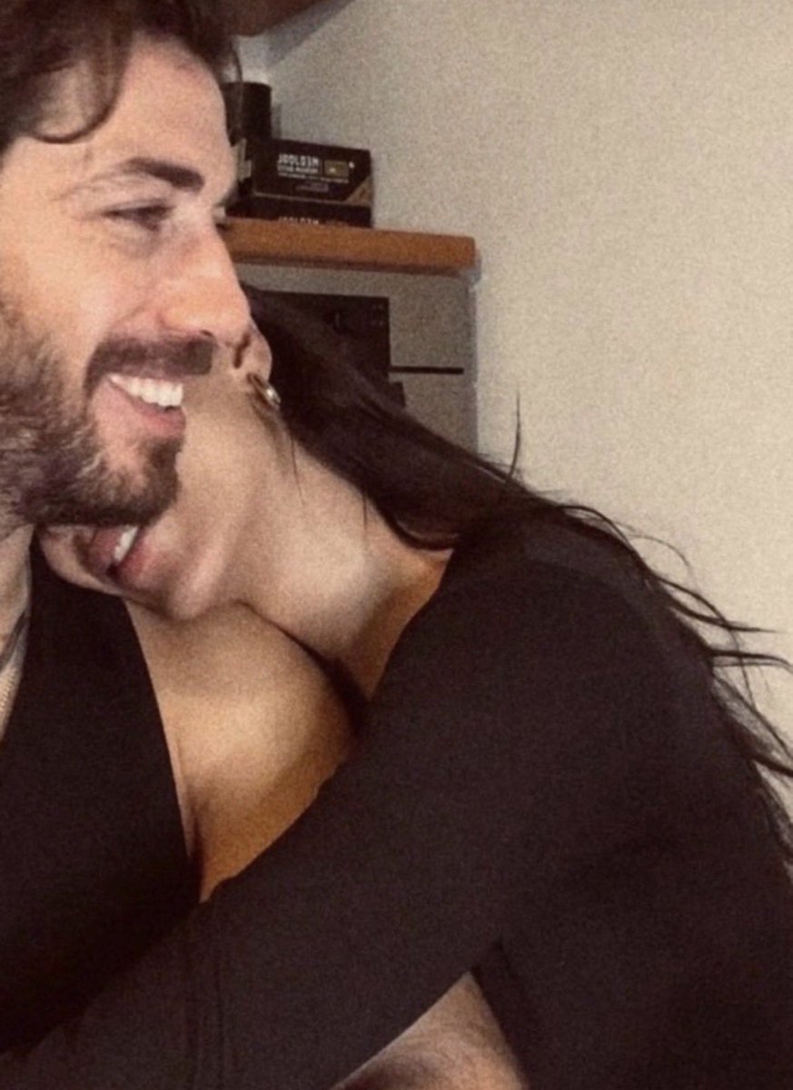 𝙁𝙧𝙖𝙣 👑🦖| sta sfaciolando tweet media