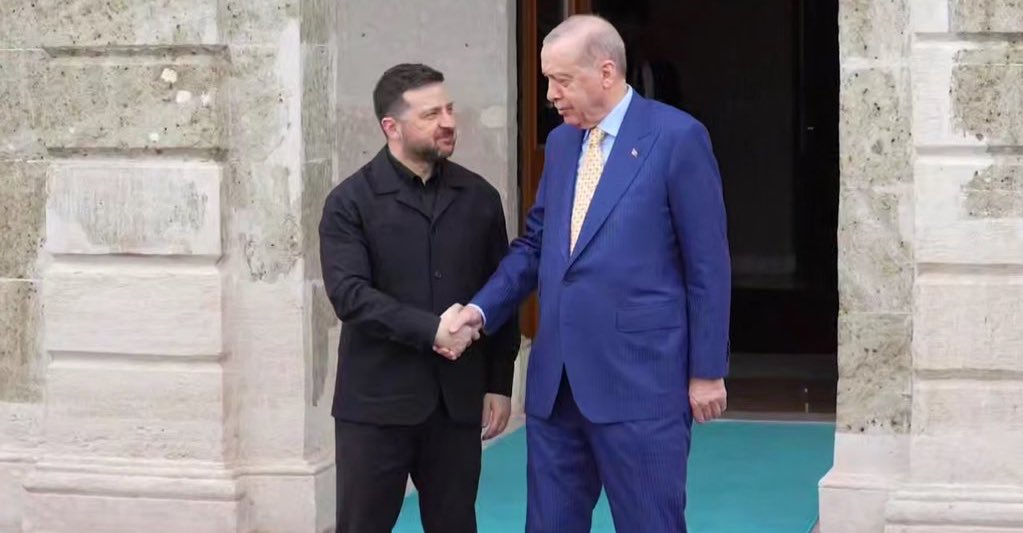 VERY BIG TOP NEWS TODAY 😎

🔥 Togliatti (Samara region). Drones attacked "KuibyshevAzot" and Togliatti-Kauchuk!

😎 SBS birds destroyed radar from S-400 in Feodosia, Tor, and a dozen more military facilities, warehouses, and 2 Shahed hubs in the Kursk and Bryansk regions.

❗️