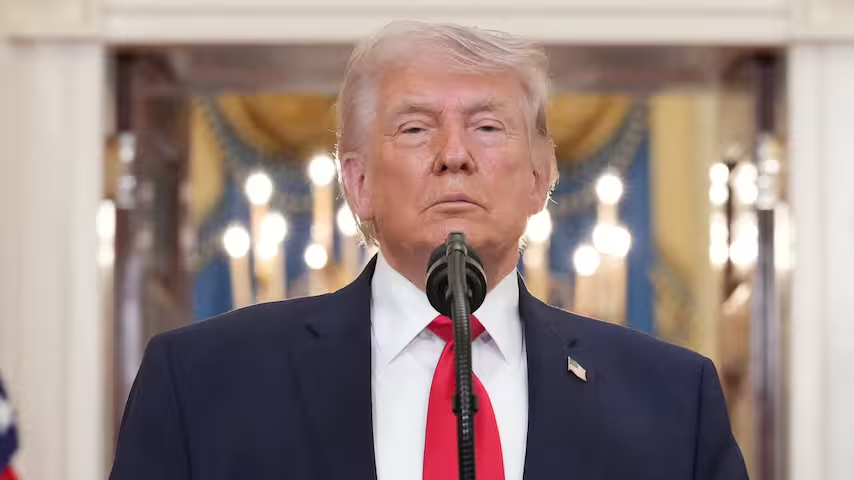 dimasik2016's tweet photo. Sources are hinting that former President Donald Trump might be staying at Walter Reed Medical Center right now, yet no mainstream media organization has officially verified his presence there as of yet. https://t.co/Pd0YCE1Hea