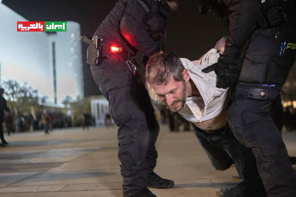 إيران بالعربية tweet media