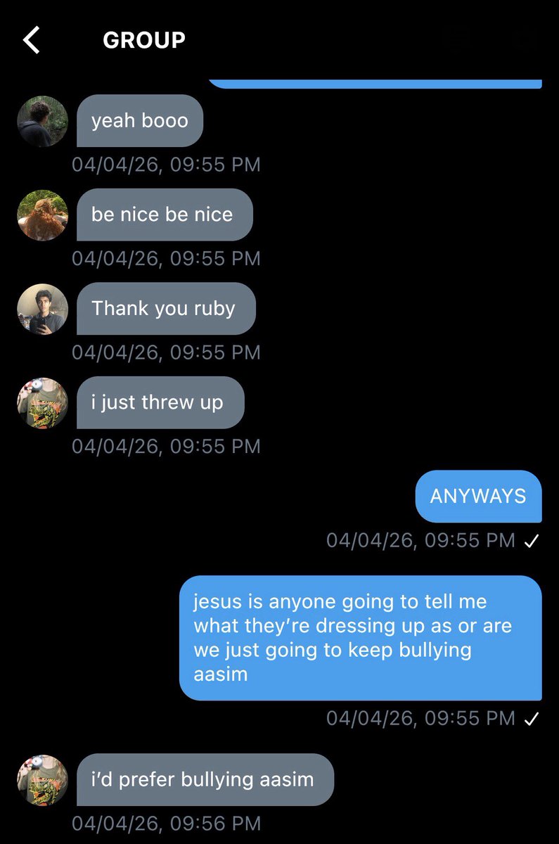 redvelvik's tweet image. ok socmed au update no tweets just messages for the #plot sorry for the terrible twitter ui this app is like a decade old