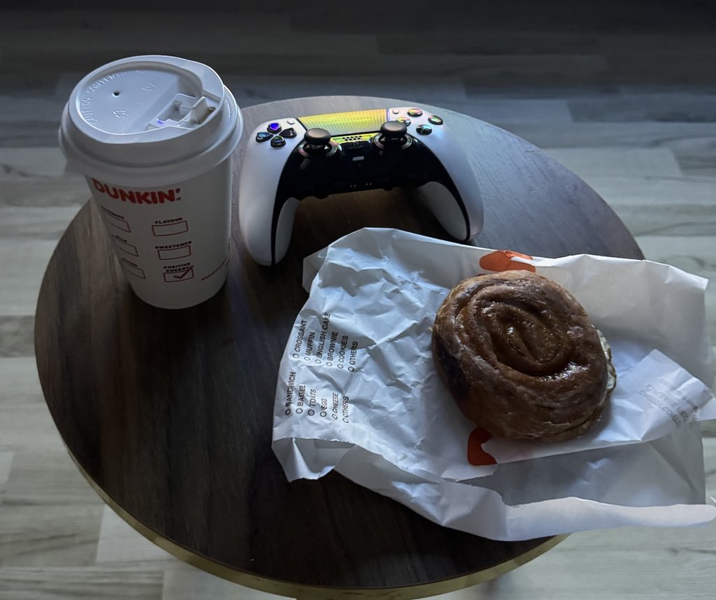 يـزيـد tweet media