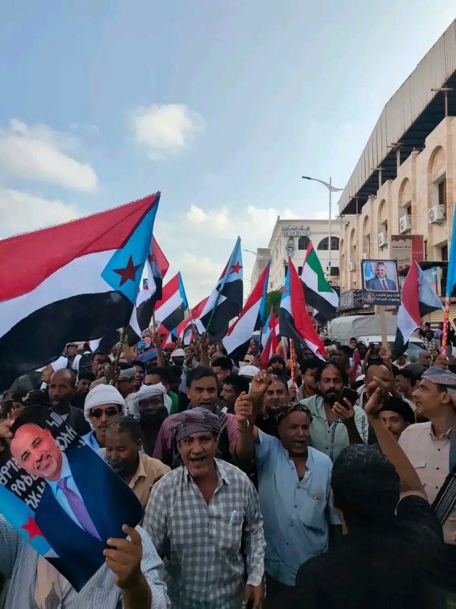 زيد الجمل: عسكرة المكلا لن تُخمد صوت الشارع والإرادة الشعبية أقوى من الترهيب

عين الجنوب| العاصمة عدن

eynalgnoub.com/news.php?nid=1…
