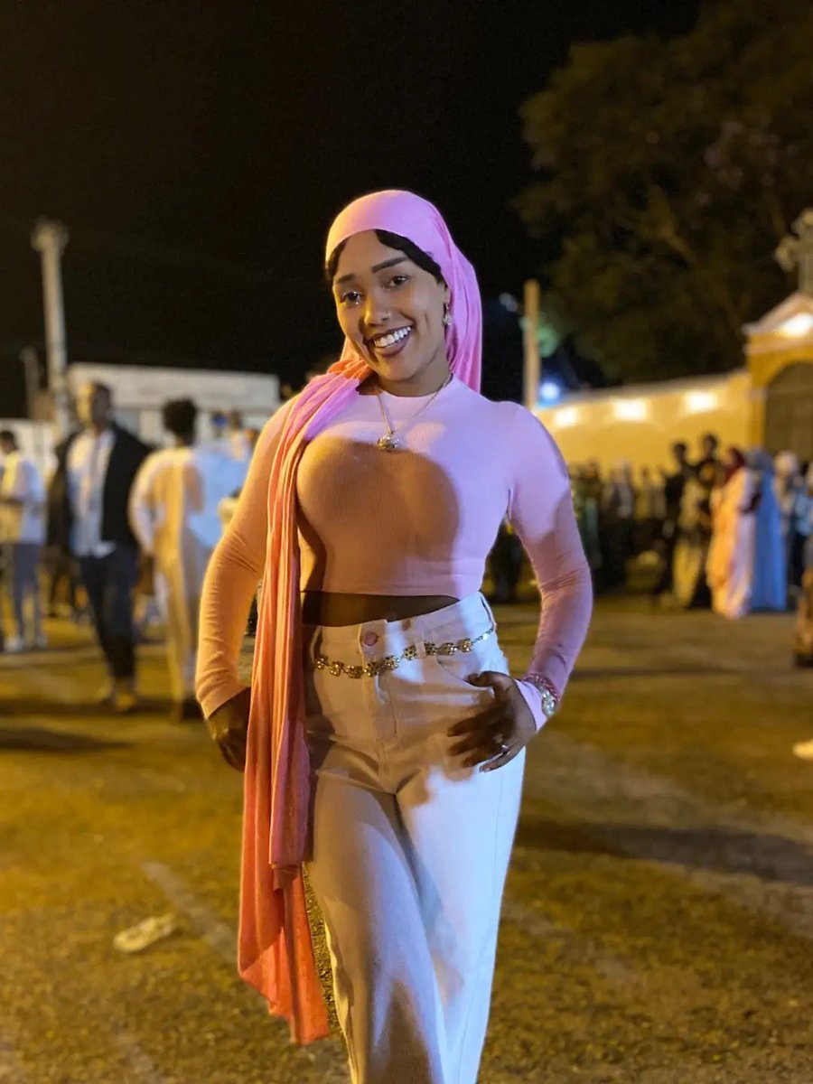 زينب علي tweet media