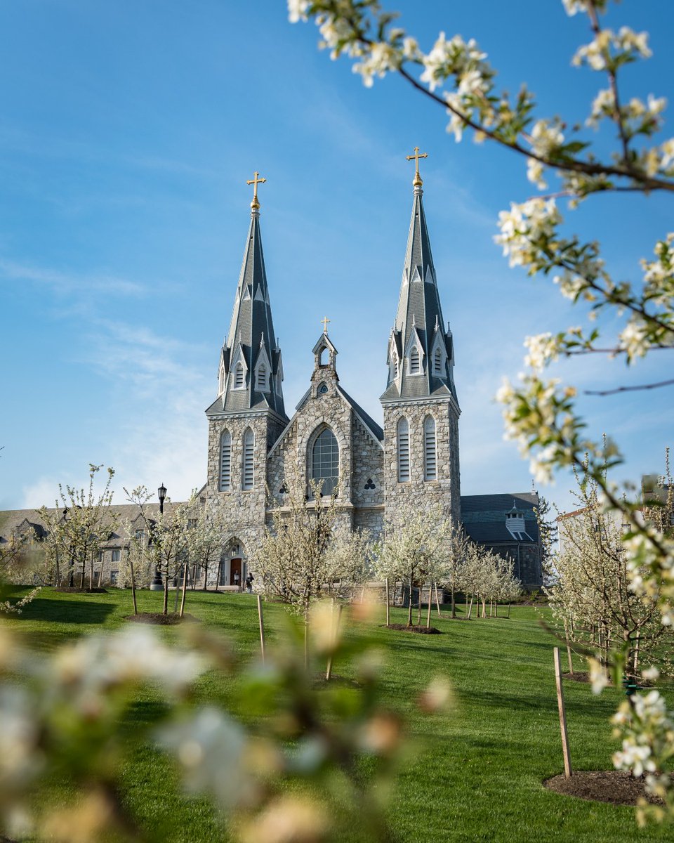 Villanova University tweet media