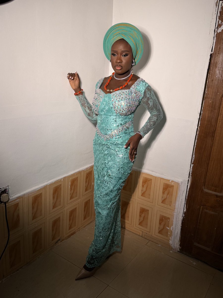 Oyin 🍯 tweet media