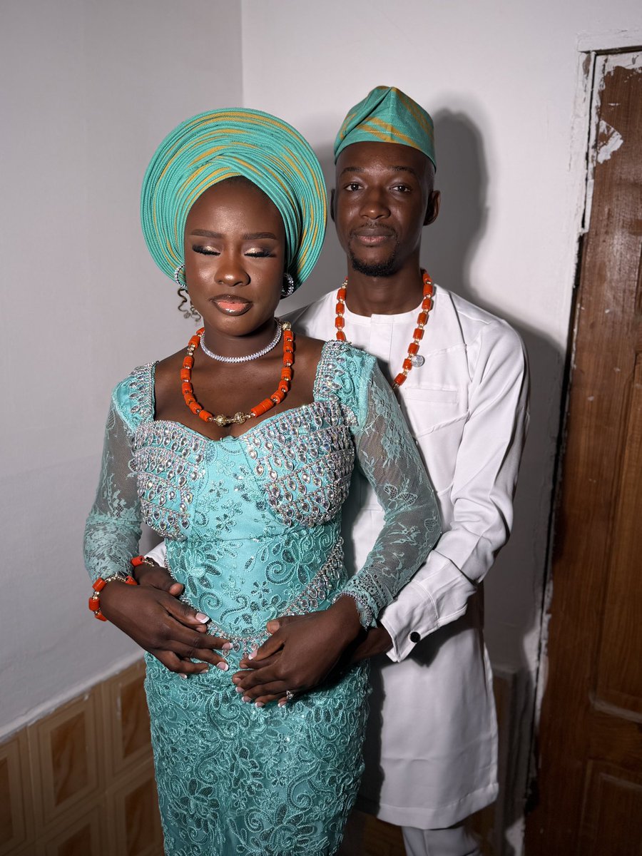 Oyin 🍯 tweet media