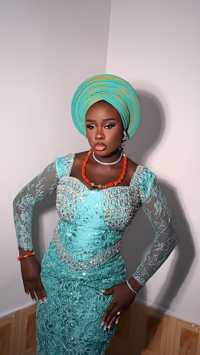 Oyin 🍯 tweet media