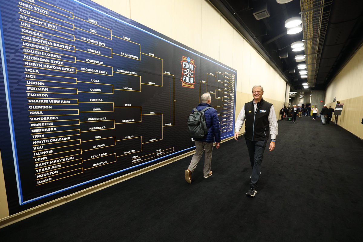 Charlie Baker tweet media