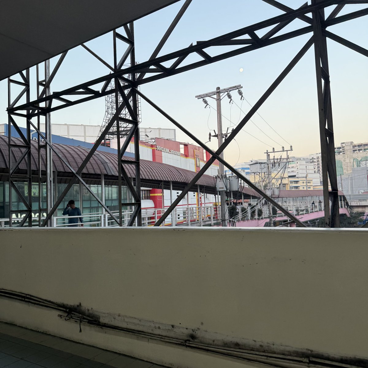 cannot be blank tweet media