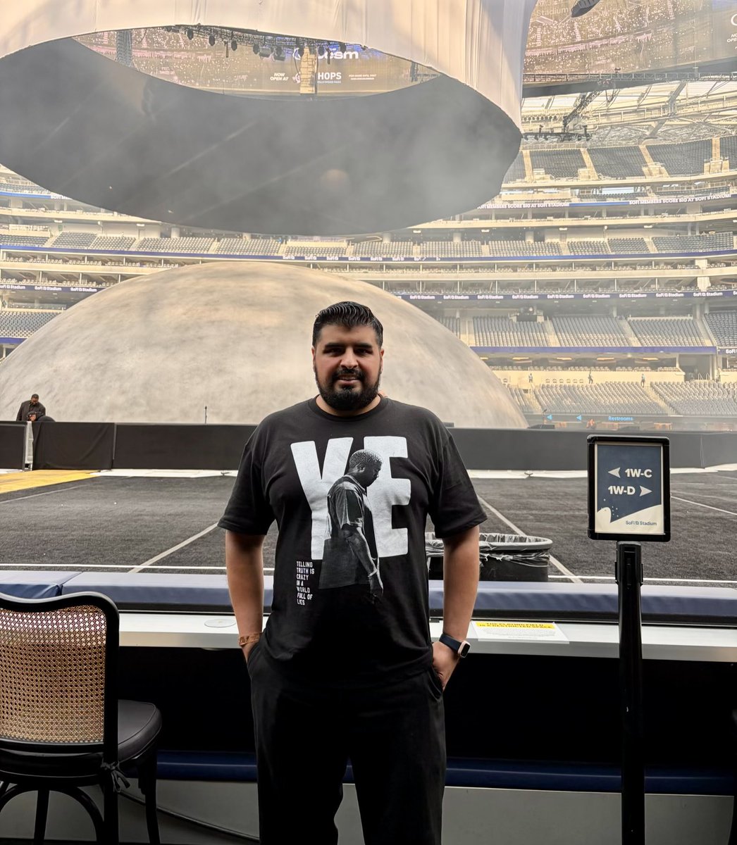 Mexican Rug Dealer tweet media