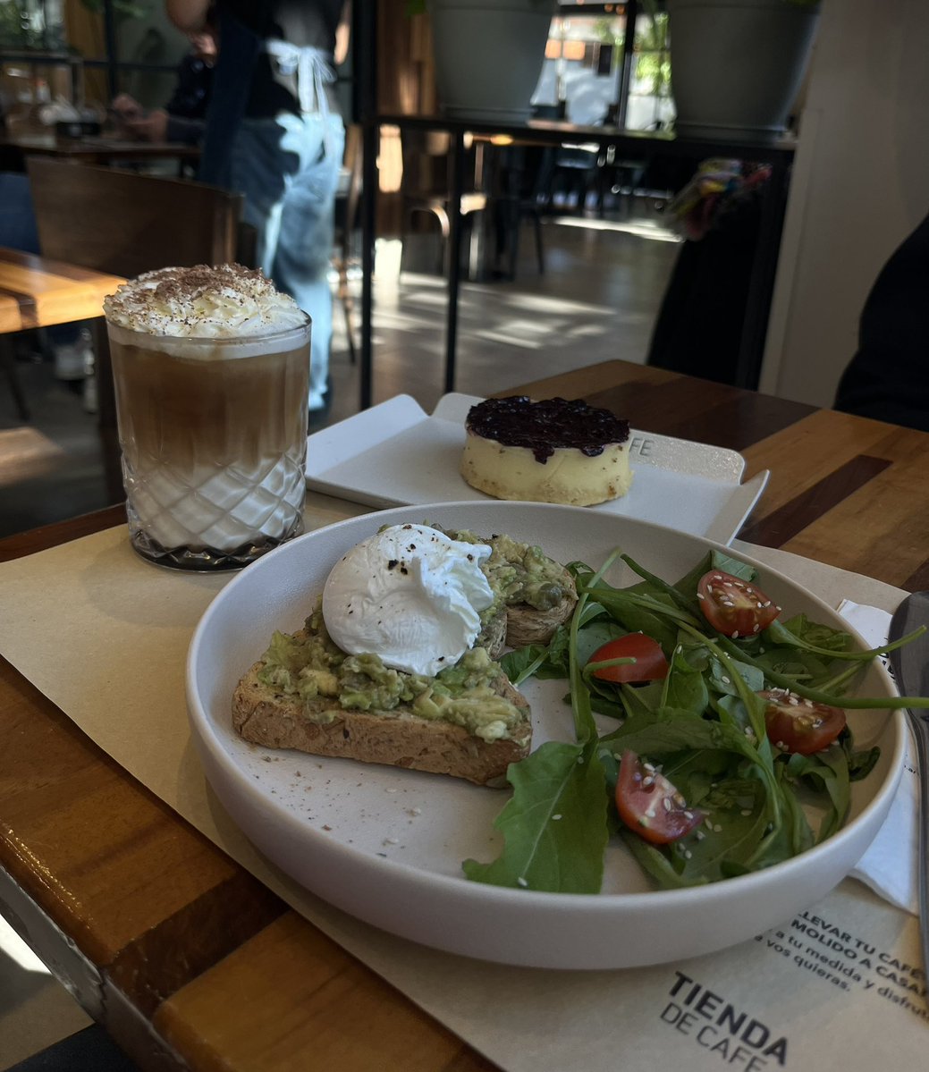 nay lvs joo .ᐟ girl so in love 🩷 tweet media