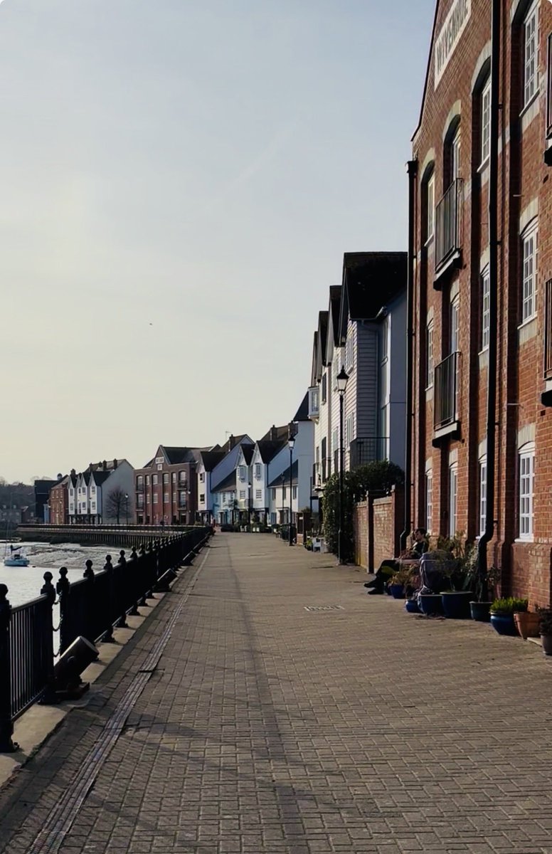 GoScenicView's tweet image. Check out this shorts about the riverside of Wivenhoe near Colchester, England in March, 2026.
#colchester #essex #shorts #shortvideo #HDR #hd #TravelTV #traveling #uk #britain #relax #Town #river #holivibes 

youtube.com/shorts/V7NpTCC…