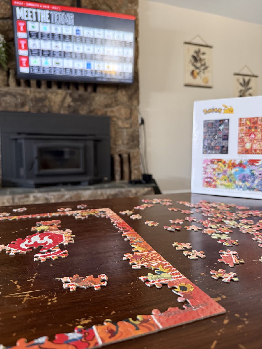 ms_madly's tweet photo. Apex &amp; Puzzles 👾🧩 https://t.co/vrQ7iNE5Ab