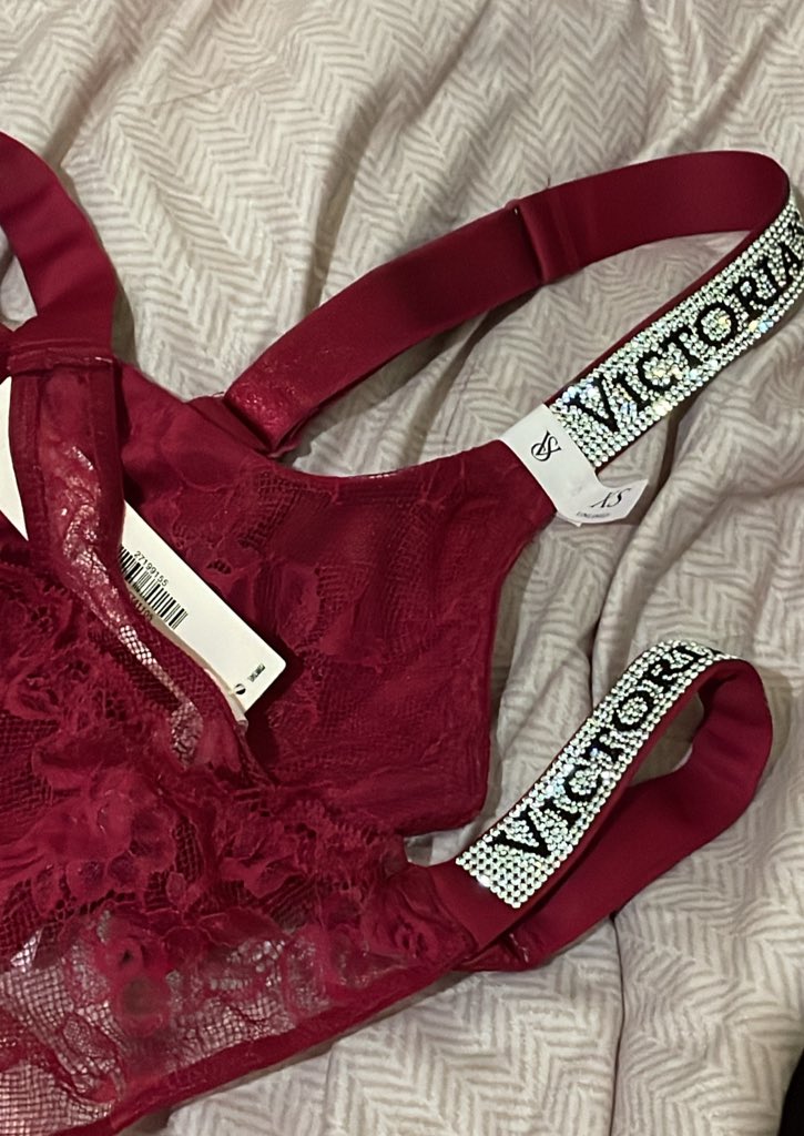 princess adriana tweet media