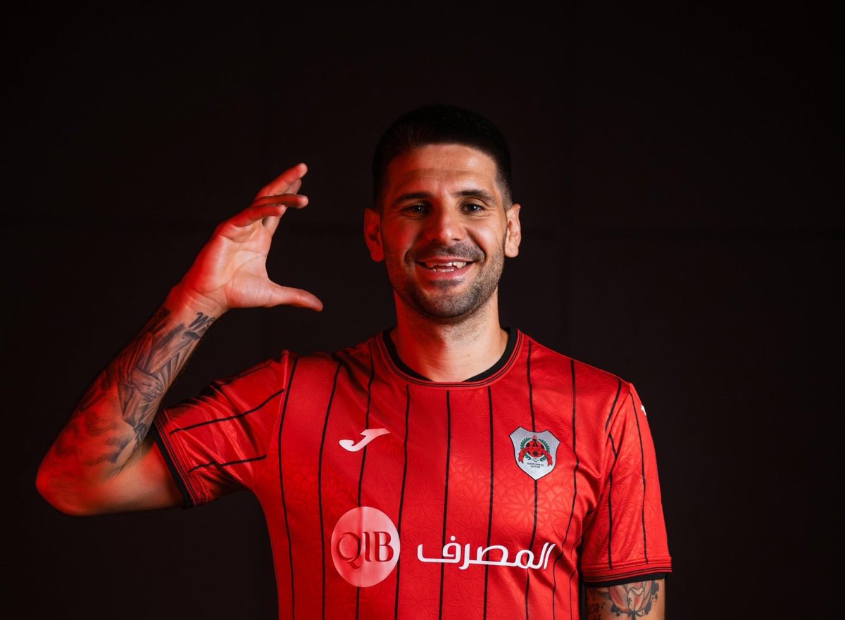 عمرو tweet media