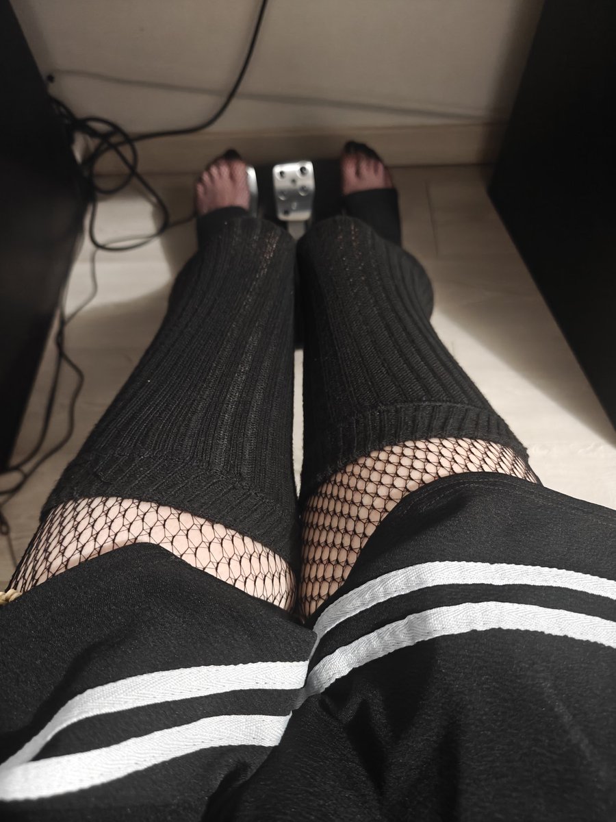 ASH! - Garage Femboy 🎮😺🏎️ tweet media