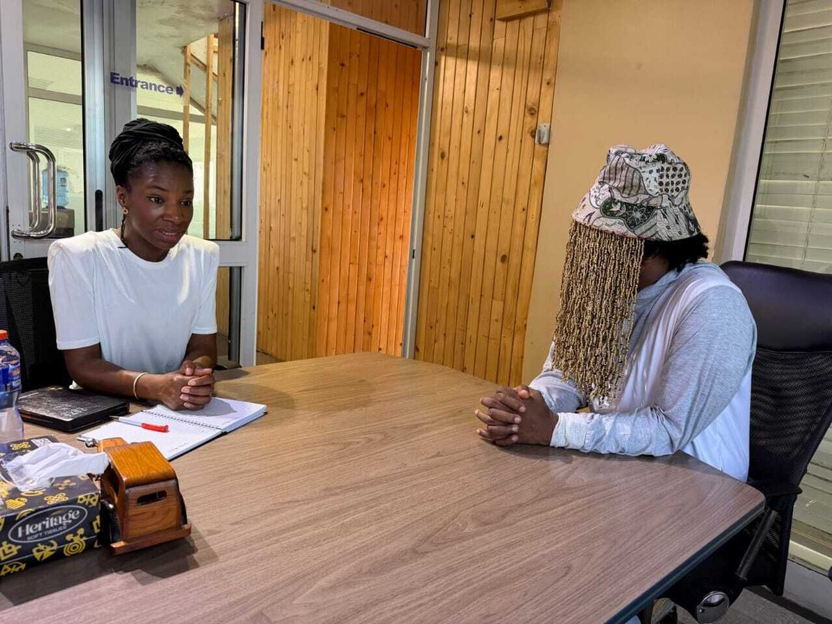wajsicprotect's tweet photo. A recent meeting between Arlande Aroukoun and investigative journalist Anas Aremeyaw Anas has shed light on WAJSIC's vision for youth engagement and upcoming events, including the African Youth Parliament. 
>>> https://t.co/mlZY60DL29 
#WAJSIC #Safety #Whistleblowers #Journalists https://t.co/jD1LmojEAY